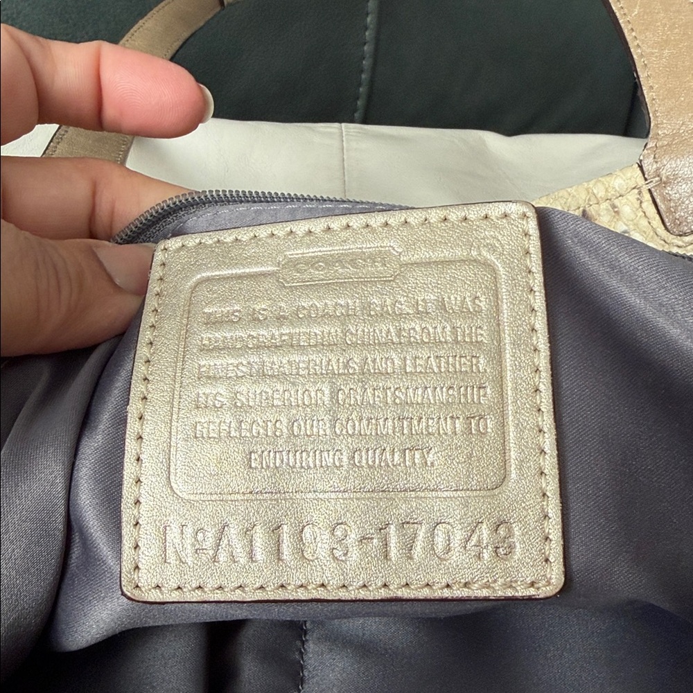 Coach 17043 Vintage Audrey Beige and Snake Leather Tote Bag🎀🎀 - Picture 10 of 16